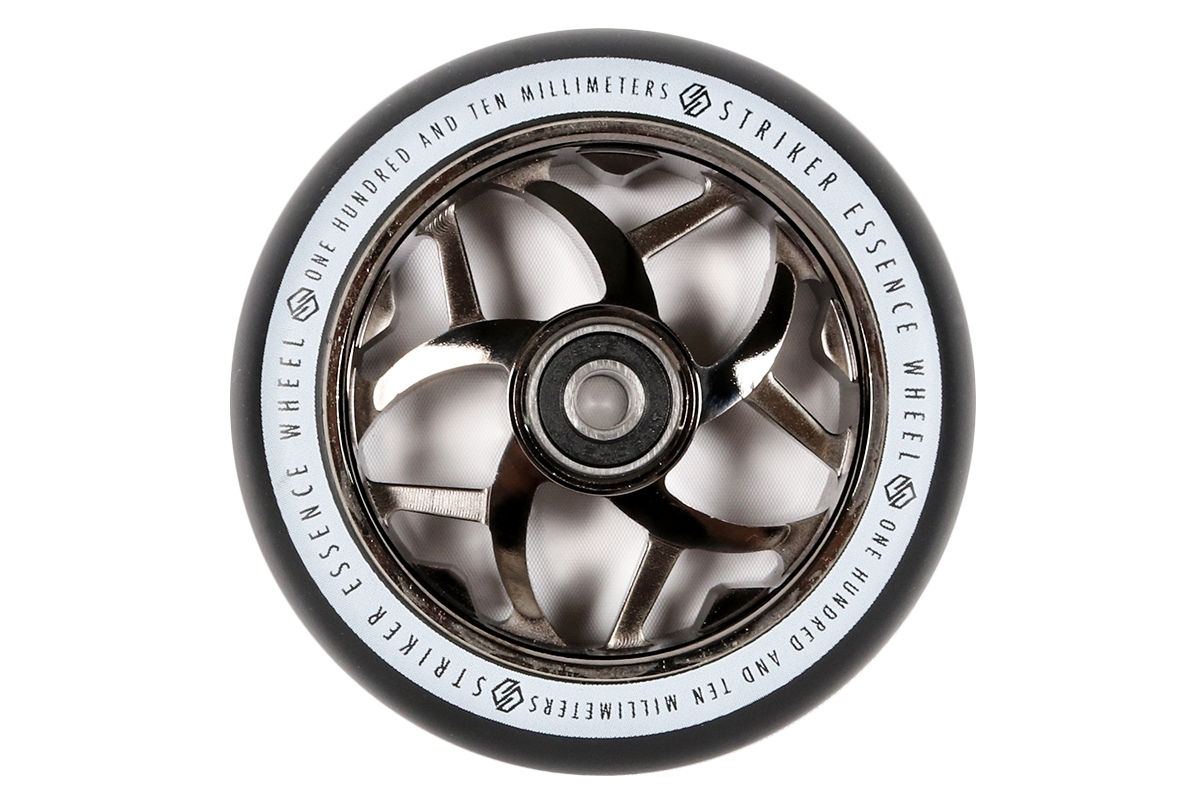 Wheel Striker Essence V3 Noir Chrome